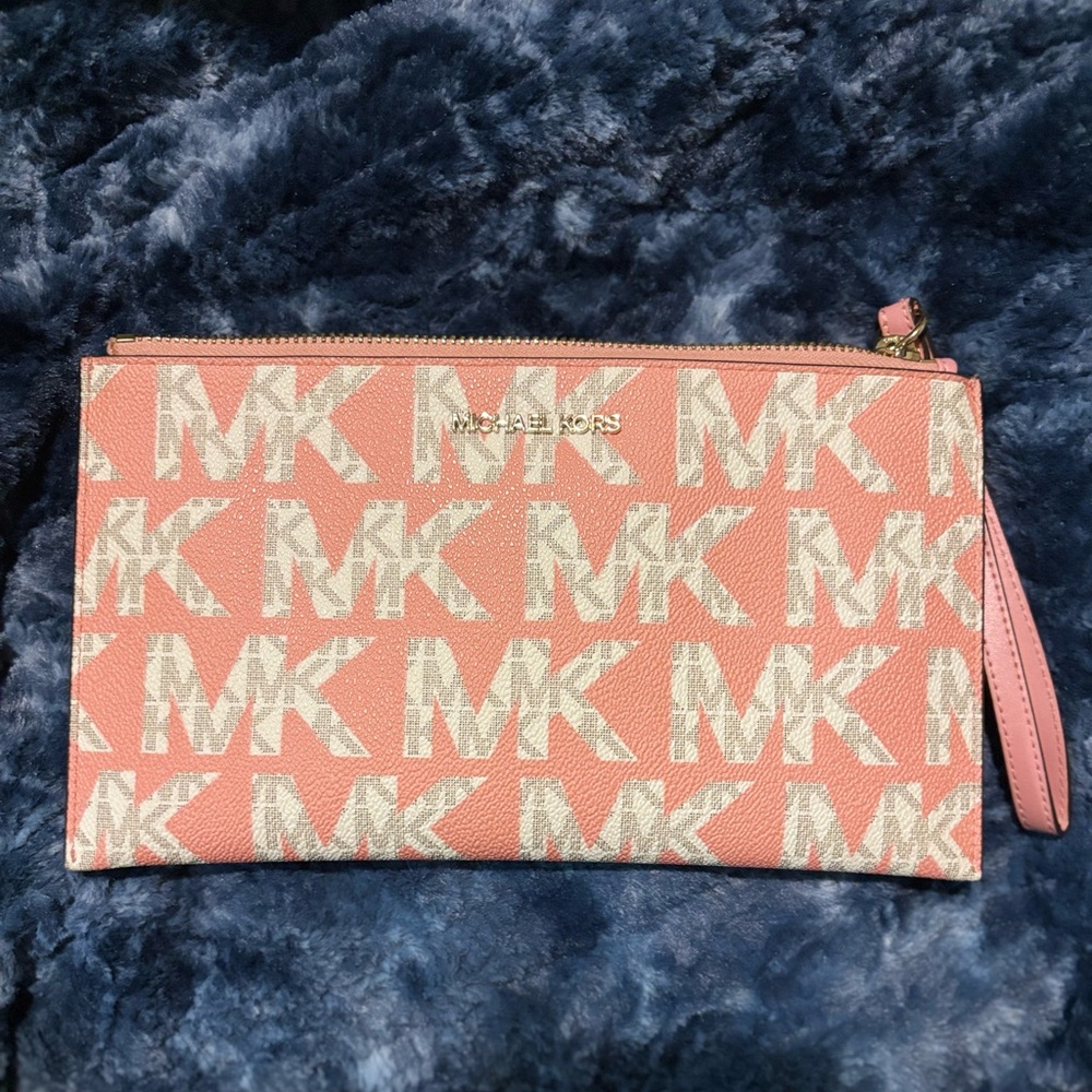 Michael Kors logo wristlet/clutch